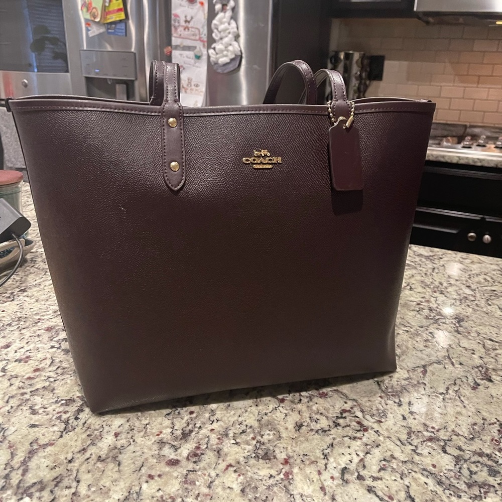 Like new coach tote